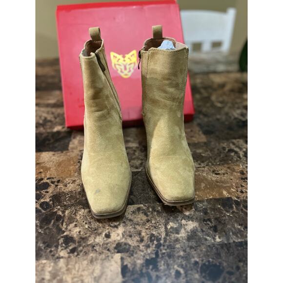 Beast Fashion Bronda Ankle Bootie - Picture 2 of 8